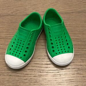 Native Jefferson slip on grasshopper green